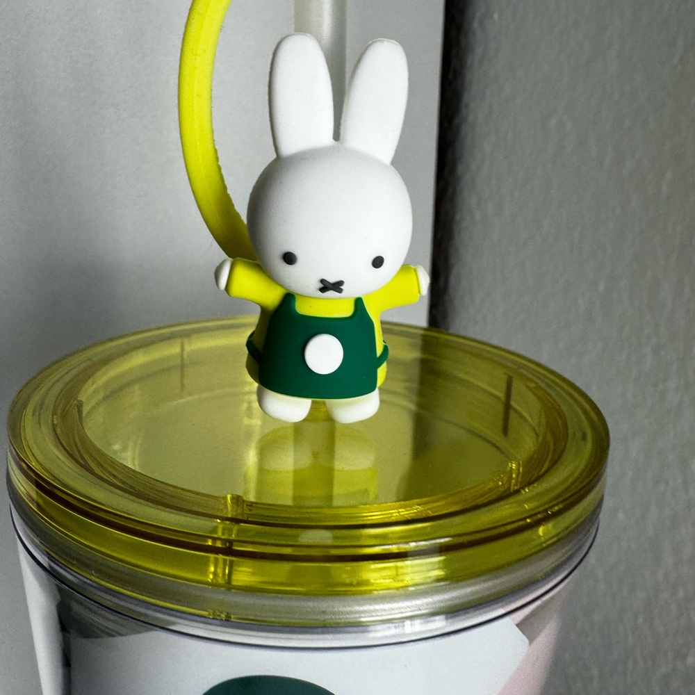 Miffy x Starbucks Water Cup with Straw - Picture 7 of 8